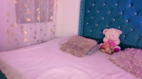 Snapshot of lilly_peach22 chatting on April 26, 2026, 4:10 am Lilly Peach online show from April 26, 2026, 4:10 am