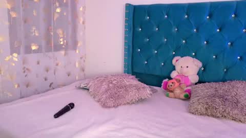 Snapshot of lilly_peach22 chatting on May 7, 2026, 4:07 am Lilly Peach online show from May 7, 2026, 4:07 am