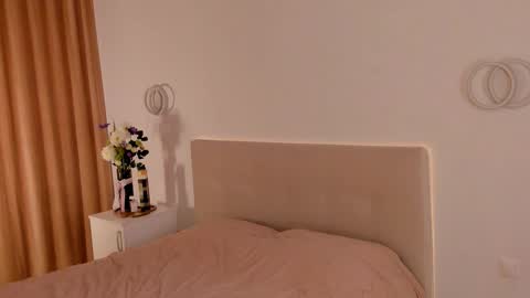 lilly_s0ul online show from September 30, 2025, 6:46 pm
