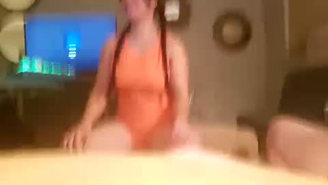 Lilly goes to funkytown online show from September 29, 2025, 6:29 am