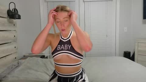 Lilly Baby Xo online show from December 23, 2025, 3:48 am