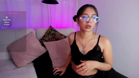 lillypinky1 online show from April 29, 2026, 2:37 am