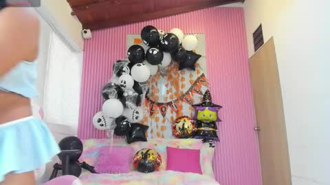 lillyy16 online show from October 21, 2025, 11:00 am