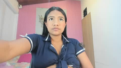 Snapshot of lillyy16 chatting on March 27, 2026, 11:10 am lillyy16 online show from March 27, 2026, 11:10 am