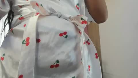 lillyy16 online show from May 11, 2026, 4:04 pm