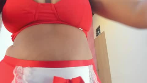 lillyy16 online show from May 16, 2026, 11:09 am