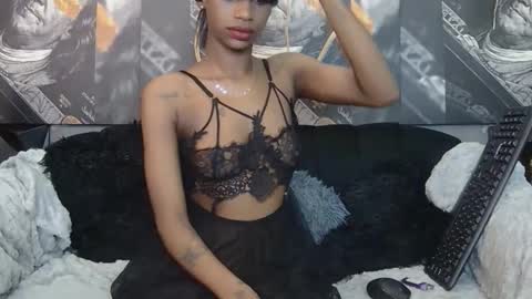 lilmissbaddiexxx online show from April 28, 2026, 4:06 am