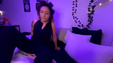 Snapshot of lilnikkicreampuff chatting on January 21, 2025, 4:10 am lilnikkicreampuff online show from January 21, 2025, 4:10 am