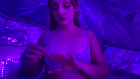 Snapshot of lilnikkicreampuff chatting on November 2, 2025, 7:44 am lilnikkicreampuff online show from November 2, 2025, 7:44 am