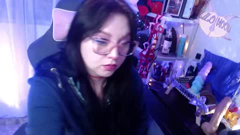 Lilo  online show from February 17, 2025, 3:15 am