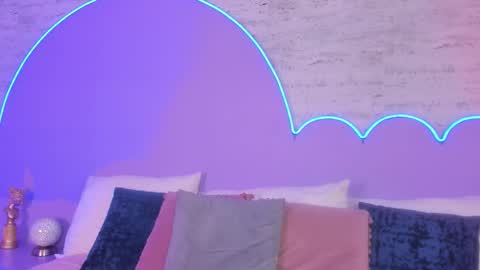 Snapshot of lilou_albrecht chatting on September 13, 2025, 12:05 pm Lilou online show from September 13, 2025, 12:05 pm