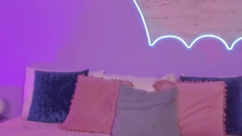 Snapshot of lilou_albrecht chatting on October 21, 2025, 11:44 am Lilou online show from October 21, 2025, 11:44 am