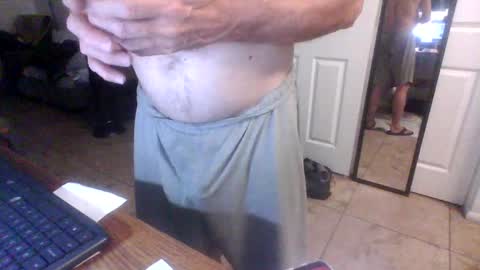 Snapshot of lilpackage69 chatting on October 20, 2025, 3:18 am lilpackage69 online show from October 20, 2025, 3:18 am