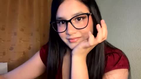 Snapshot of lilprincessxoxo_ chatting on January 27, 2025, 4:09 am lilprincessxoxo_ online show from January 27, 2025, 4:09 am
