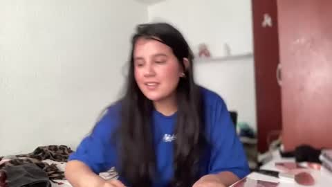 lilprincessxoxo_ online show from July 5, 2026, 7:32 pm