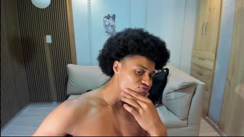 lilr_ online show from December 17, 2024, 11:27 pm