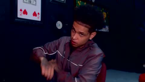 Snapshot of lilray99 chatting on February 24, 2025, 8:38 am  ONLYFANS   online show from February 24, 2025, 8:38 am