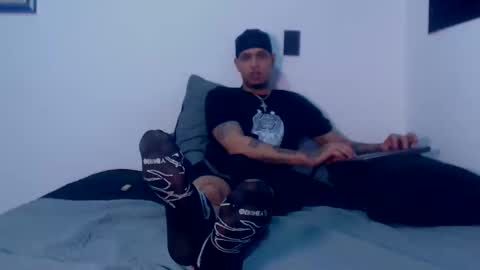 Snapshot of lilray99 chatting on September 19, 2025, 5:53 am  ONLYFANS   online show from September 19, 2025, 5:53 am