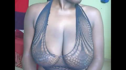 lilshawrie online show from January 17, 2025, 4:17 am