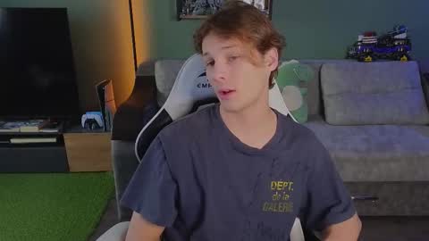 lilteddyboy online show from October 25, 2025, 11:29 am