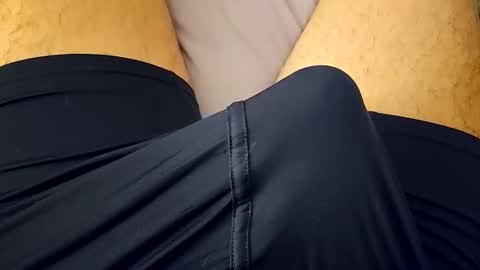 Snapshot of liltorobull chatting on March 19, 2026, 7:12 am liltorobull online show from March 19, 2026, 7:12 am