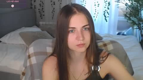 lilu__moon online show from June 5, 2026, 6:52 am
