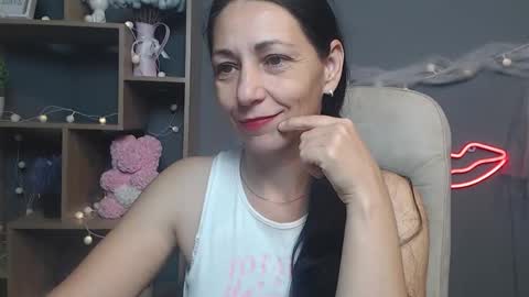 lilugrants online show from September 20, 2025, 6:53 pm