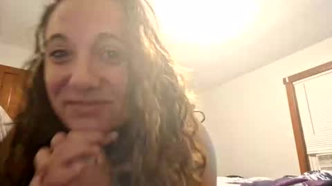 Snapshot of lilwhitemilf chatting on September 17, 2025, 2:13 am lilwhitemilf online show from September 17, 2025, 2:13 am