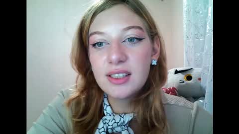 lily_ember online show from September 17, 2025, 3:57 pm