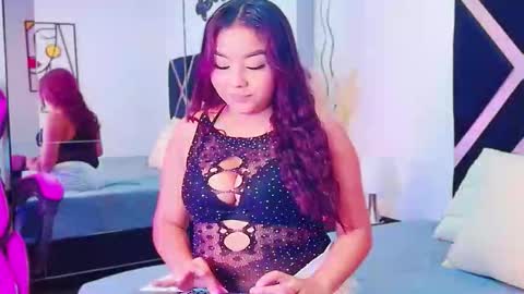 Lily Evans  online show from September 12, 2025, 11:43 am