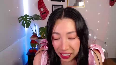just lily online show from December 14, 2024, 9:56 pm