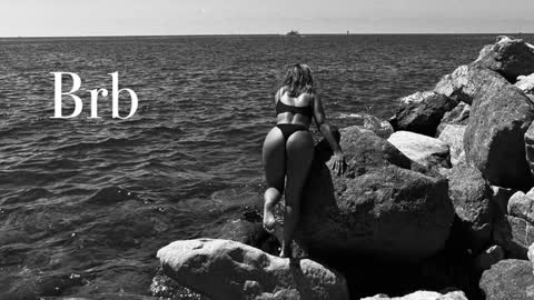 Lily online show from January 2, 2025, 5:03 am