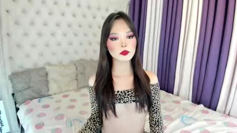 Lily Rodriguez online show from October 7, 2025, 2:14 pm