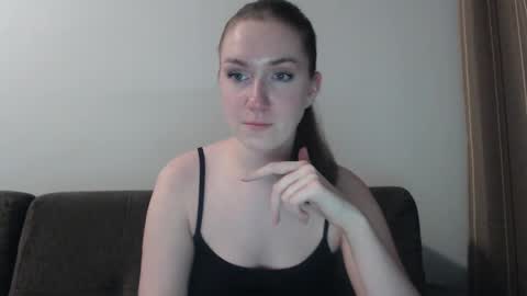 Snapshot of lily_love_x chatting on December 1, 2024, 11:14 pm lily_love_x online show from December 1, 2024, 11:14 pm