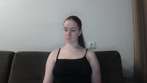 Snapshot of lily_love_x chatting on December 3, 2024, 12:24 am lily_love_x online show from December 3, 2024, 12:24 am