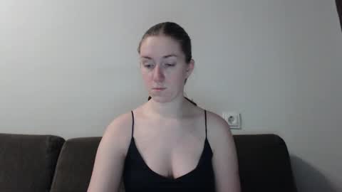 Snapshot of lily_love_x chatting on January 5, 2025, 12:09 am lily_love_x online show from January 5, 2025, 12:09 am