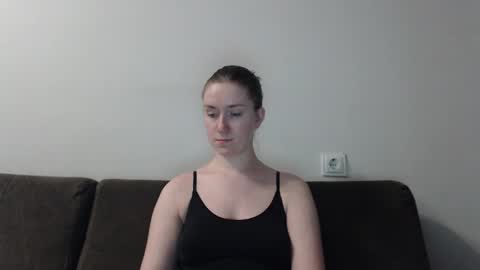 Snapshot of lily_love_x chatting on January 25, 2025, 11:43 pm lily_love_x online show from January 25, 2025, 11:43 pm
