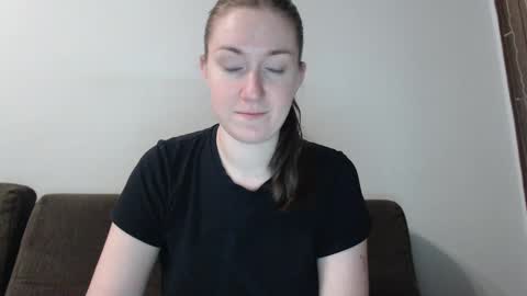 Snapshot of lily_love_x chatting on February 2, 2025, 2:27 am lily_love_x online show from February 2, 2025, 2:27 am