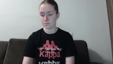 Snapshot of lily_love_x chatting on February 9, 2025, 11:36 pm lily_love_x online show from February 9, 2025, 11:36 pm