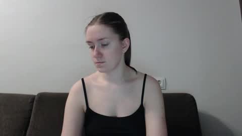 Snapshot of lily_love_x chatting on February 14, 2025, 3:33 am lily_love_x online show from February 14, 2025, 3:33 am