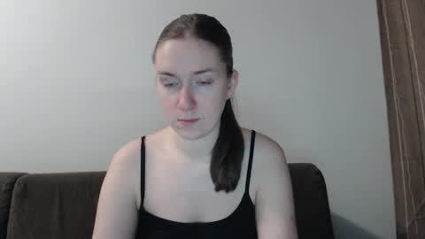Snapshot of lily_love_x chatting on February 16, 2025, 12:08 am lily_love_x online show from February 16, 2025, 12:08 am