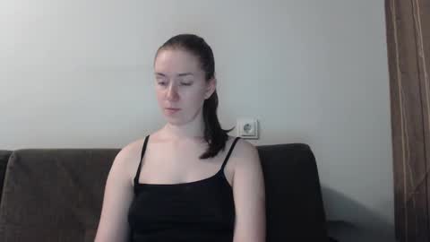 Snapshot of lily_love_x chatting on February 21, 2025, 11:10 pm lily_love_x online show from February 21, 2025, 11:10 pm