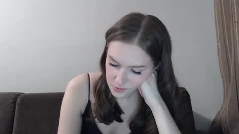 lily_love_x online show from February 19, 2026, 11:01 pm