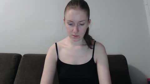 lily_love_x online show from April 28, 2026, 11:21 pm