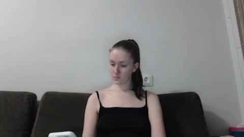 lily_love_x online show from May 1, 2026, 12:04 am