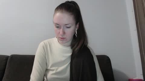 Snapshot of lily_love_x chatting on May 29, 2026, 5:38 am lily_love_x online show from May 29, 2026, 5:38 am
