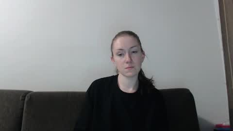 Snapshot of lily_love_x chatting on June 3, 2026, 11:32 pm lily_love_x online show from June 3, 2026, 11:32 pm