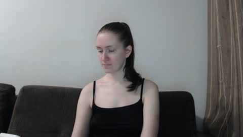 Snapshot of lily_love_x chatting on June 14, 2026, 1:47 am lily_love_x online show from June 14, 2026, 1:47 am