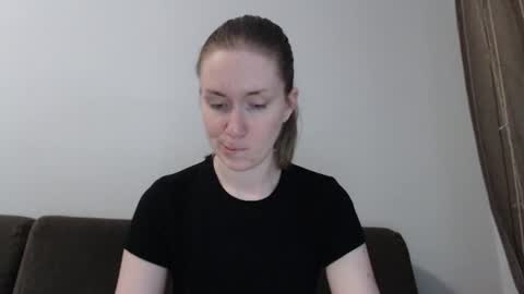 lily_love_x online show from July 25, 2026, 5:05 am