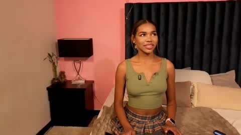 Lily Miiller online show from September 14, 2025, 9:14 pm